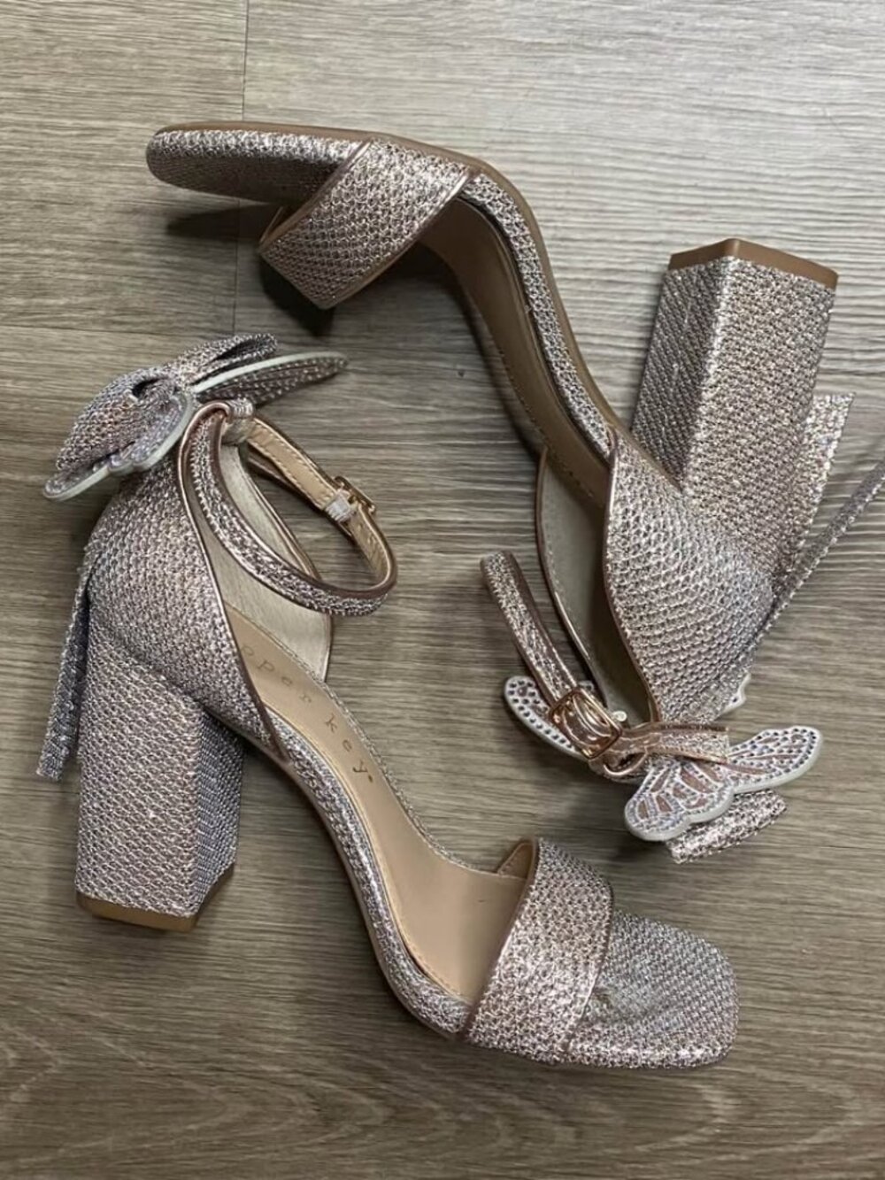Jubilee Glitter Butterfly Bow Dress Sandals Rose Gold Size 6 Glam Heels
